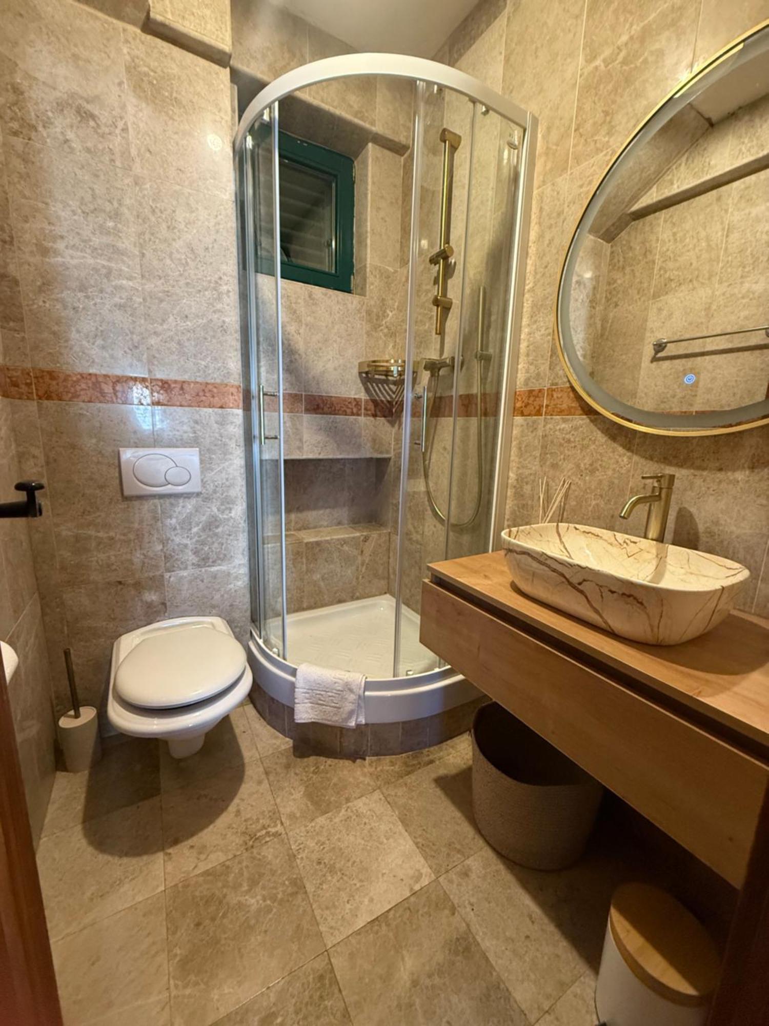 Skver Studio Apartments Herceg Novi Bagian luar foto