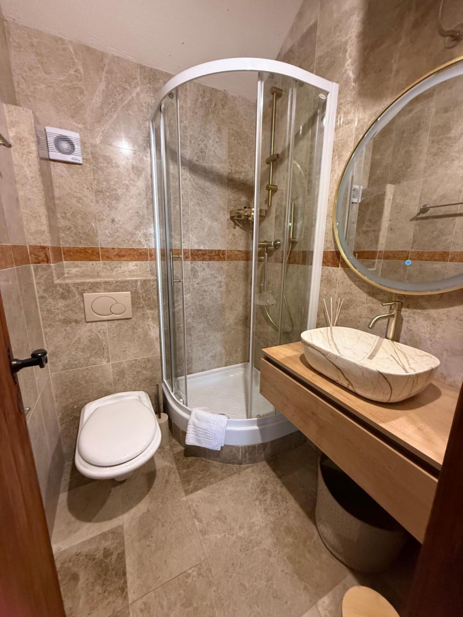 Skver Studio Apartments Herceg Novi Bagian luar foto